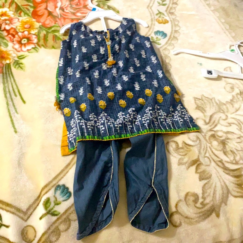 Girls shlwar kameez